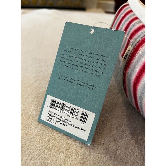 Women's Toms NEW size 7.5 Red/White Holiday Candy Cane Print Glitter Slip On - Picture 10 of 10